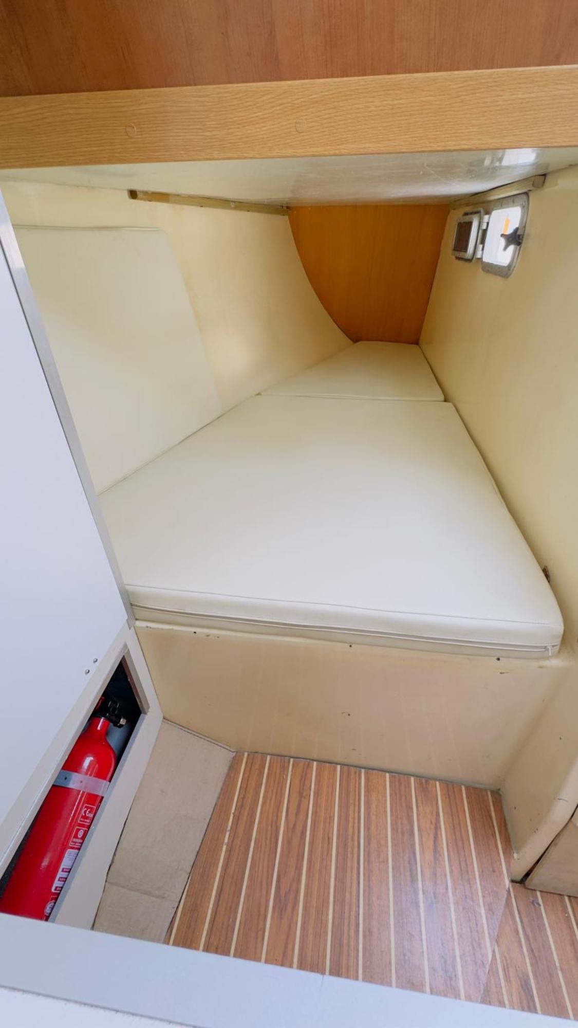 Botel Sailing Experience In