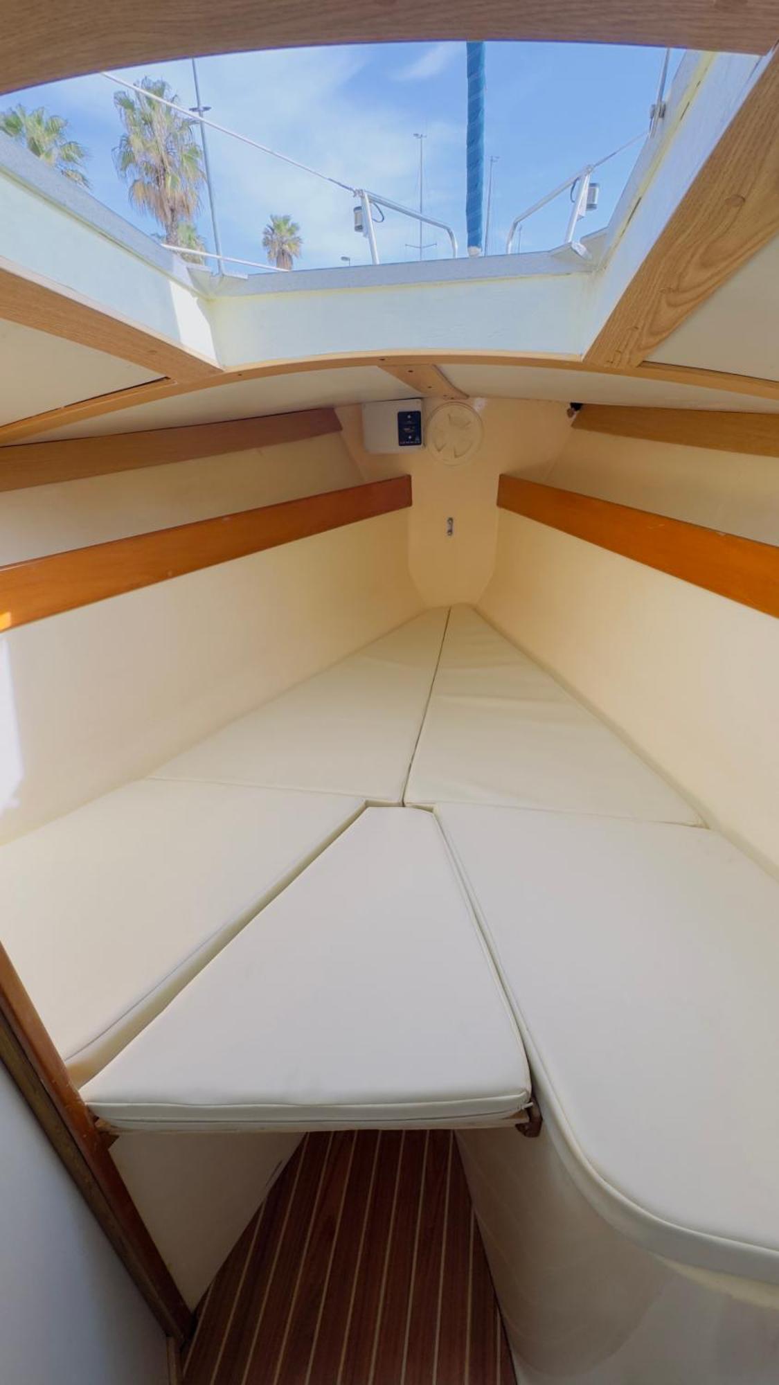 Sailing Experience In Barcelone